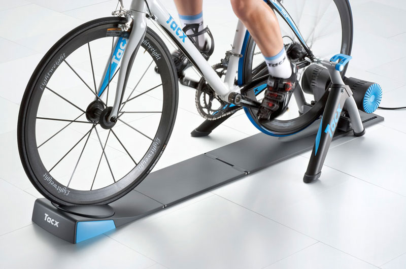 Trenažer-interaktivni I-GENIUS (T2000)-(dio Tacx Demo centra-upotrebljivan) Tacx